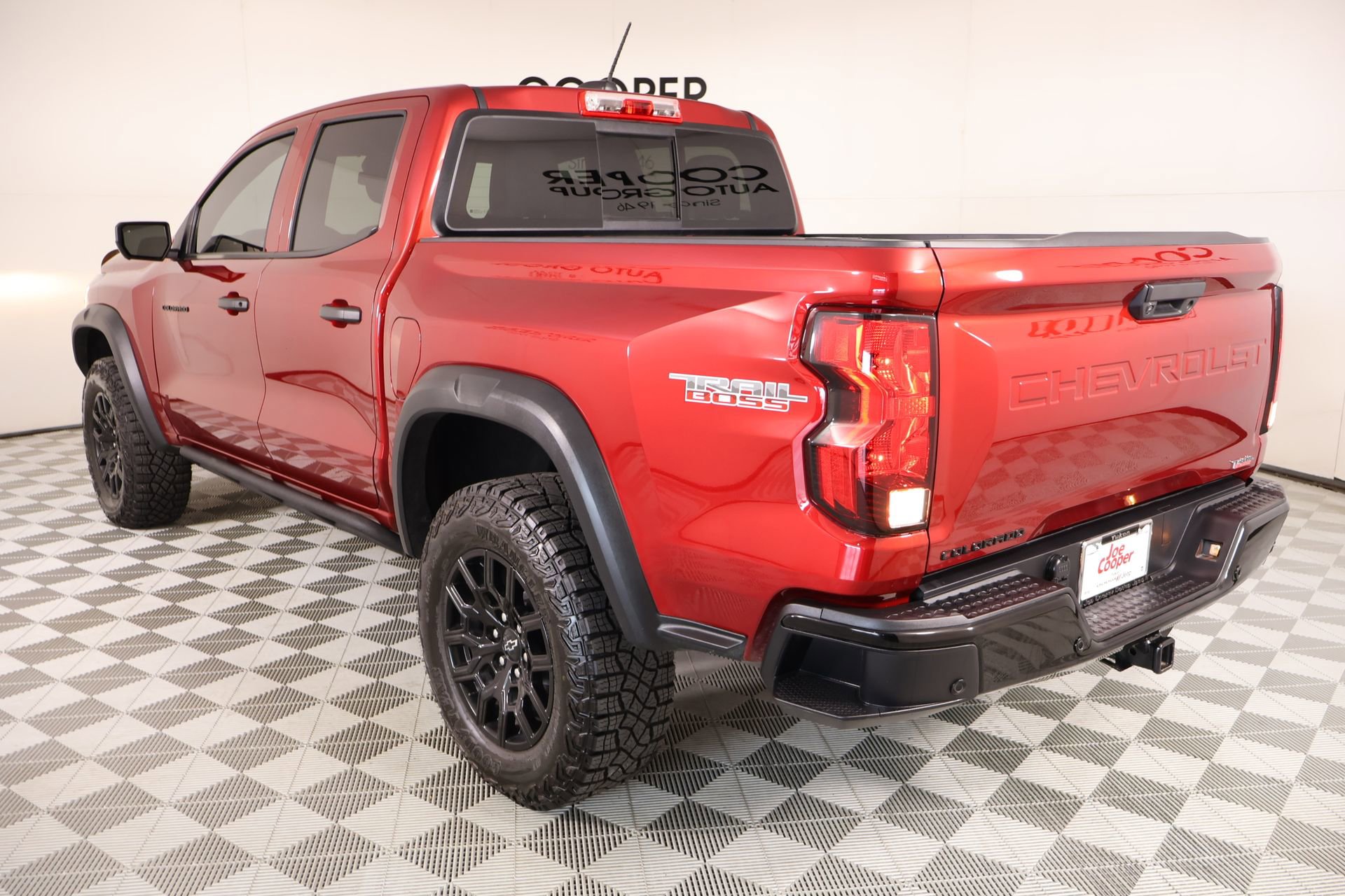 Used 2025 Chevrolet Colorado Trail Boss AWD/4WD image 23