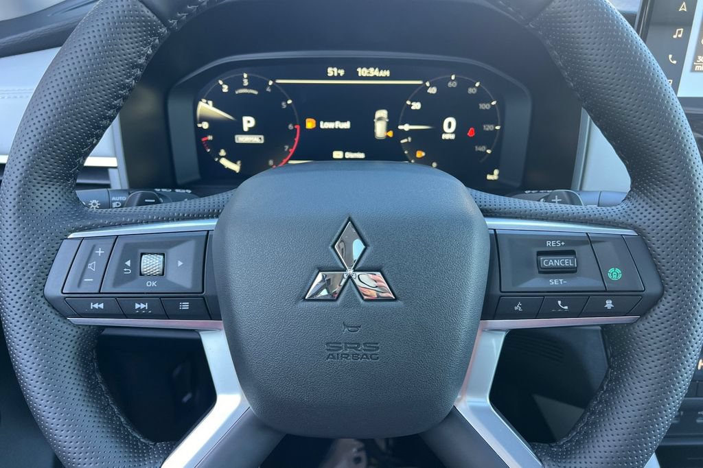 New 2026 Mitsubishi Outlander SEL FWD image 25
