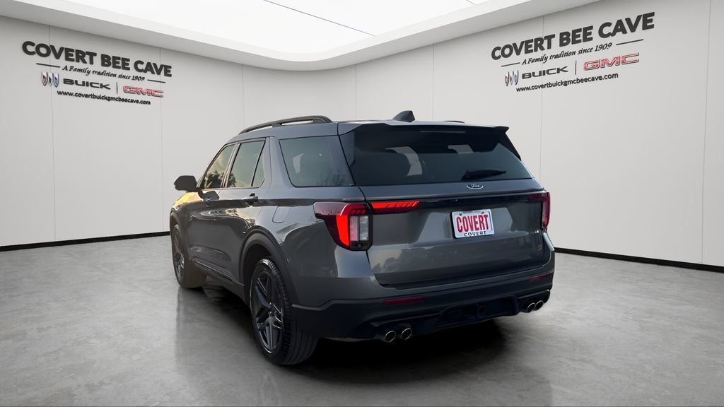 Used 2025 Ford Explorer ST image 7