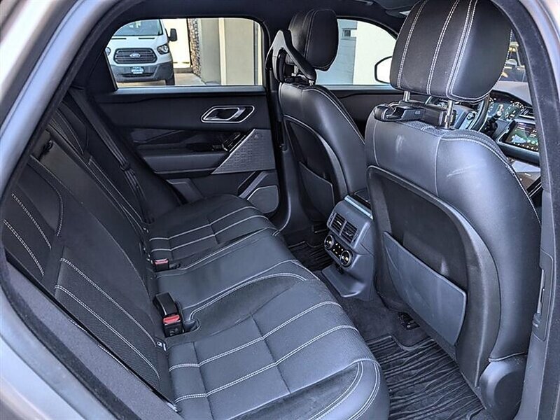 Used 2019 Land Rover Range Rover Velar R-Dynamic SE AWD/4WD image 29