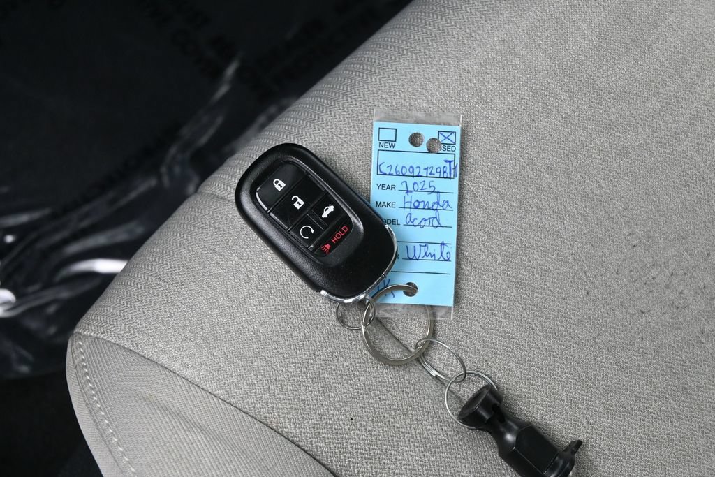 Used 2025 Honda Accord SE image 19