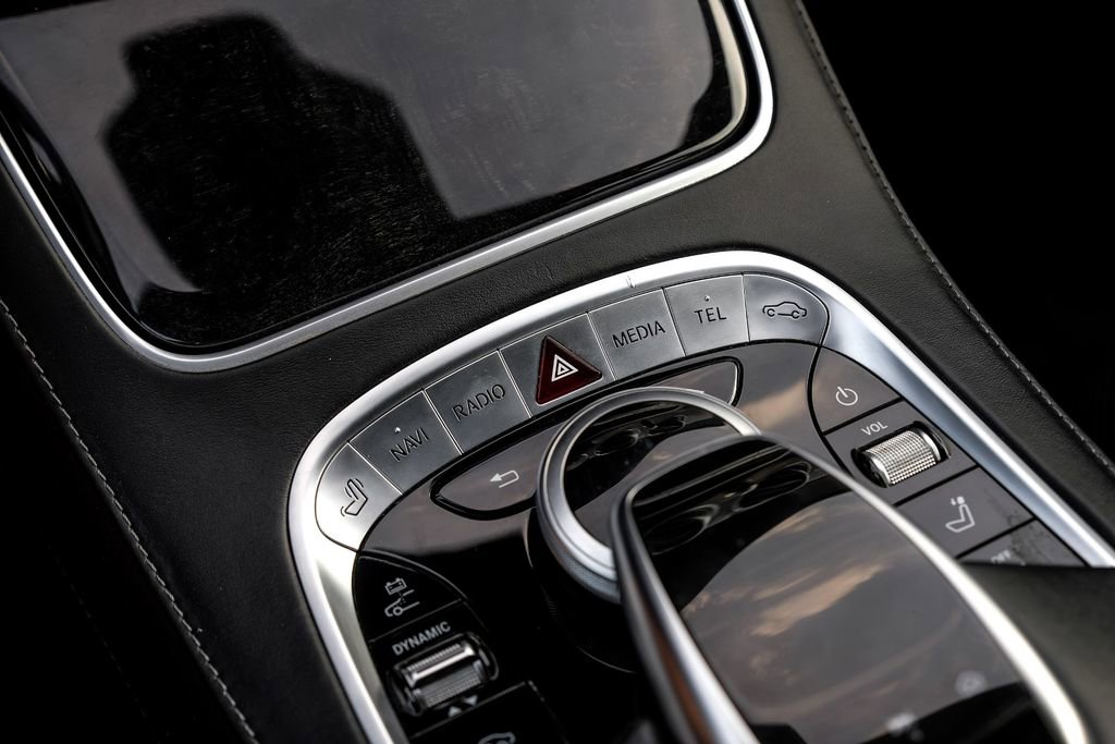 Used 2019 Mercedes-Benz S 560e w/ AMG Line Exterior image 27