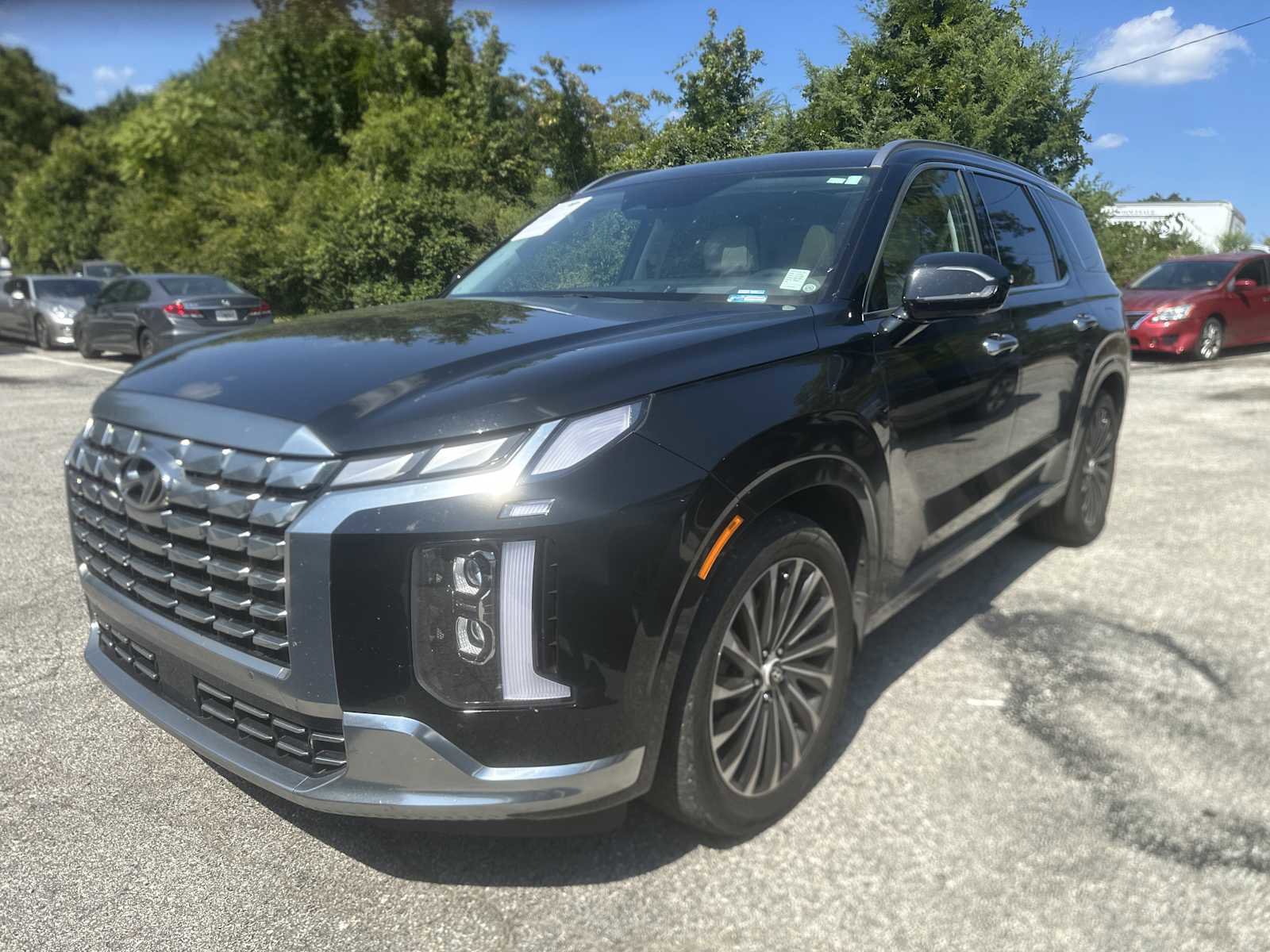 Used 2024 Hyundai Palisade Calligraphy image 5