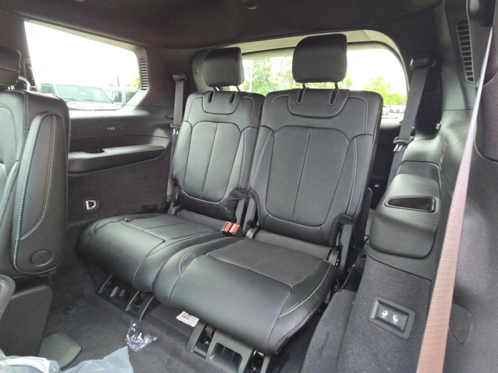 New 2025 Jeep Grand Cherokee L Overland w/ Trailer Tow Package image 19