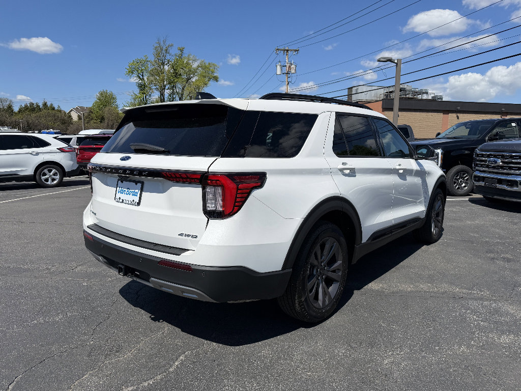 Used 2026 Ford Explorer Active w/ Active Comfort Package AWD/4WD image 6