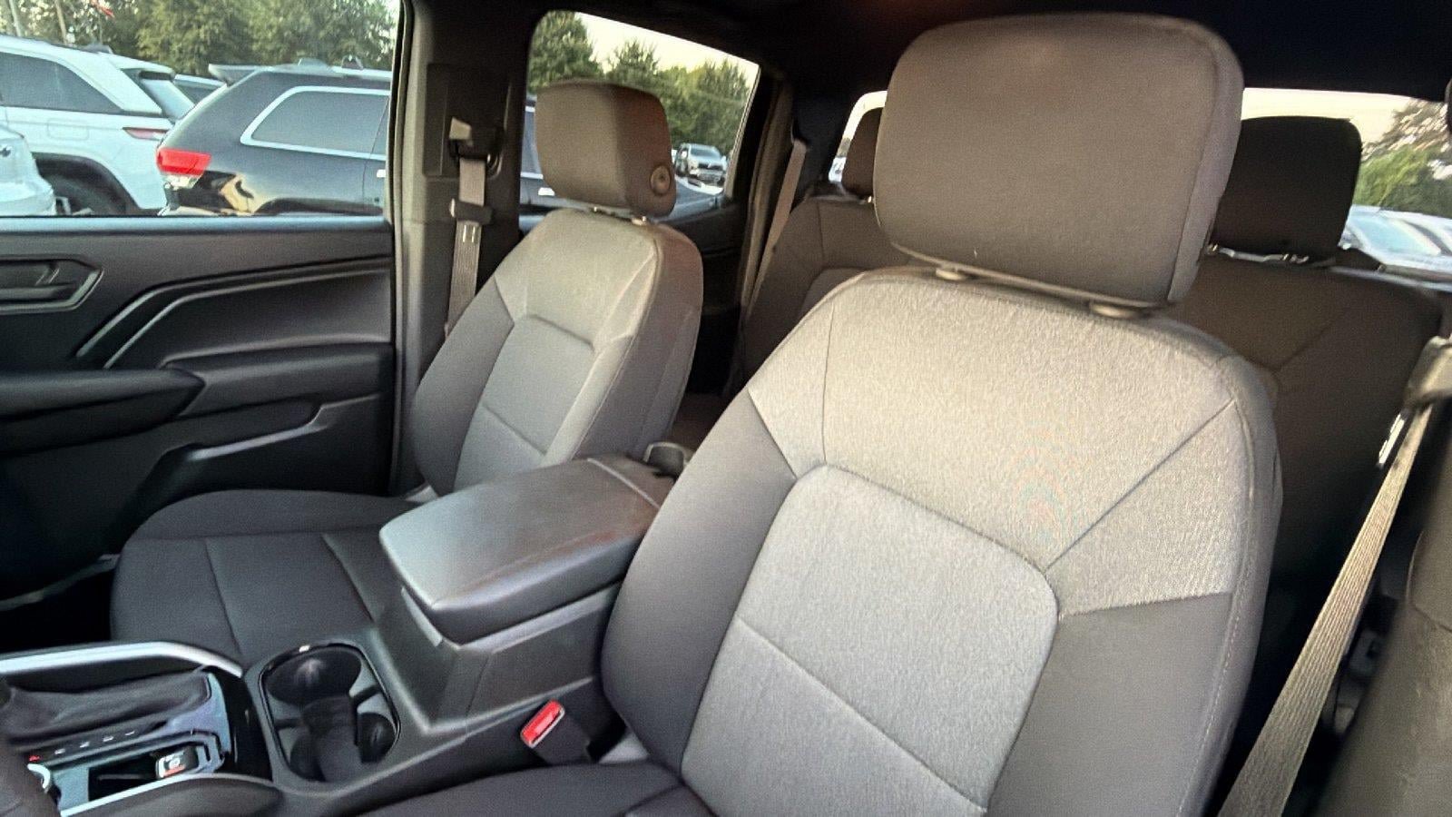 Used 2024 Chevrolet Colorado Trail Boss w/ Advanced Trailering Package AWD/4WD image 17