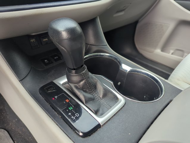 Used 2019 Toyota Highlander LE FWD image 14