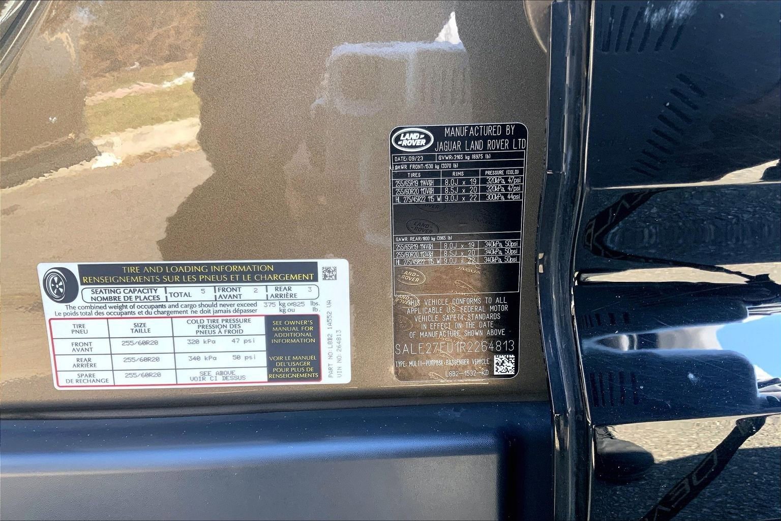 Used 2024 Land Rover Defender 110 X-Dynamic SE image 33