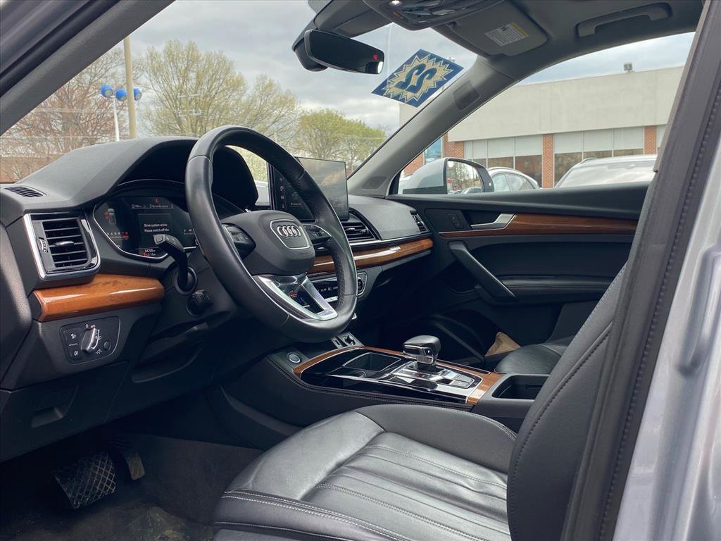 Used 2022 Audi Q5 2.0T Premium Plus w/ Premium Plus Package image 11