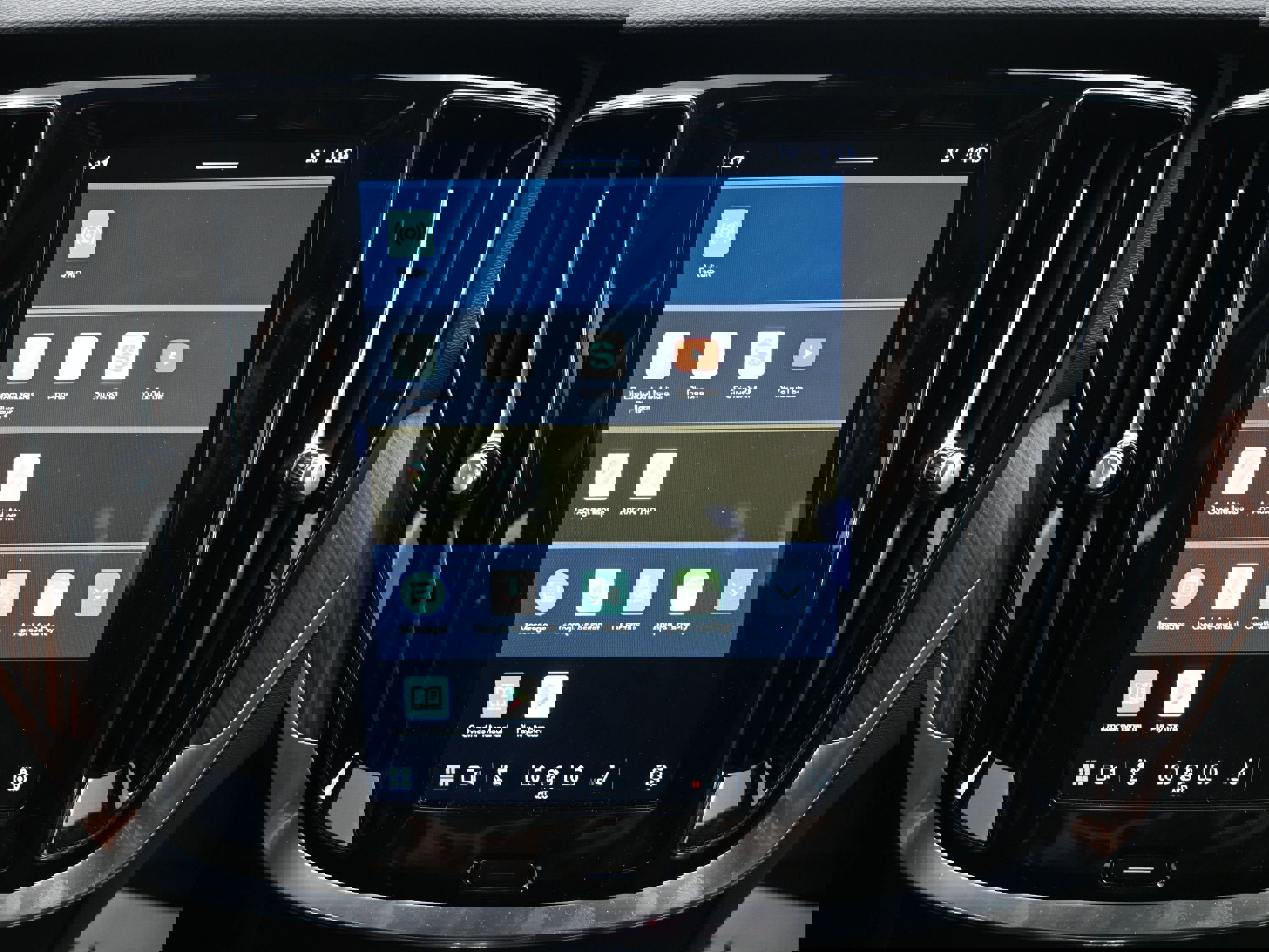 Used 2023 Volvo S60 B5 Plus w/ Climate Package image 14