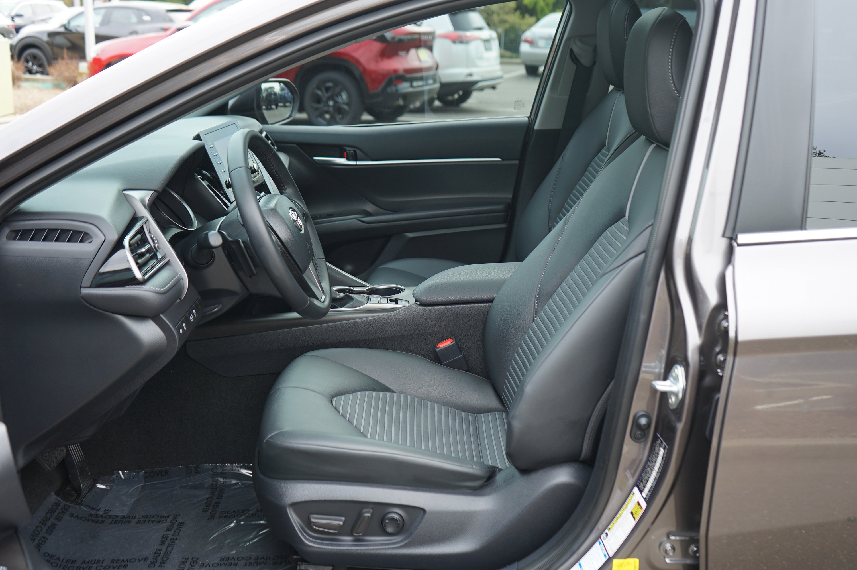 Used 2023 Toyota Camry SE AWD/4WD image 16