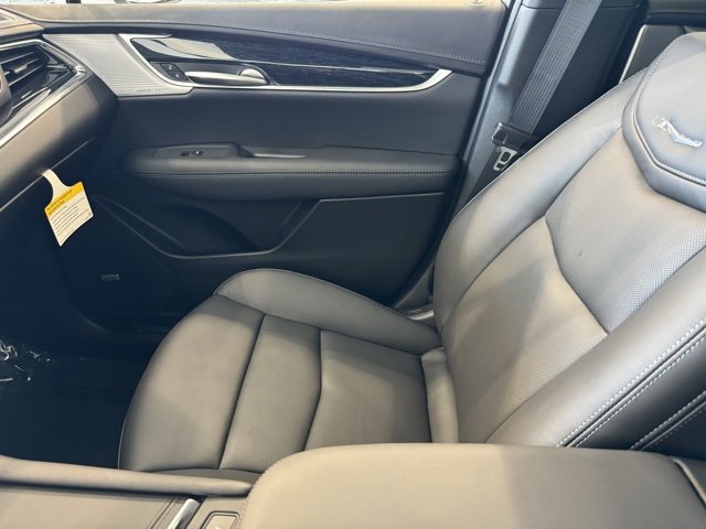 New 2025 Cadillac XT5 Premium Luxury image 25