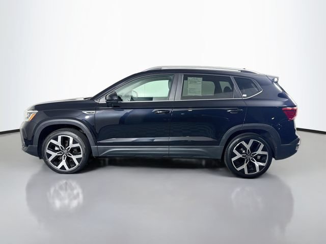 Certified 2023 Volkswagen Taos SEL AWD/4WD image 4