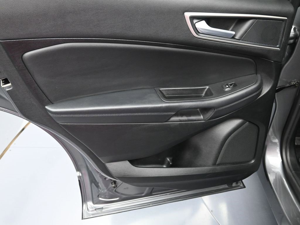 Used 2024 Ford Edge SEL image 27
