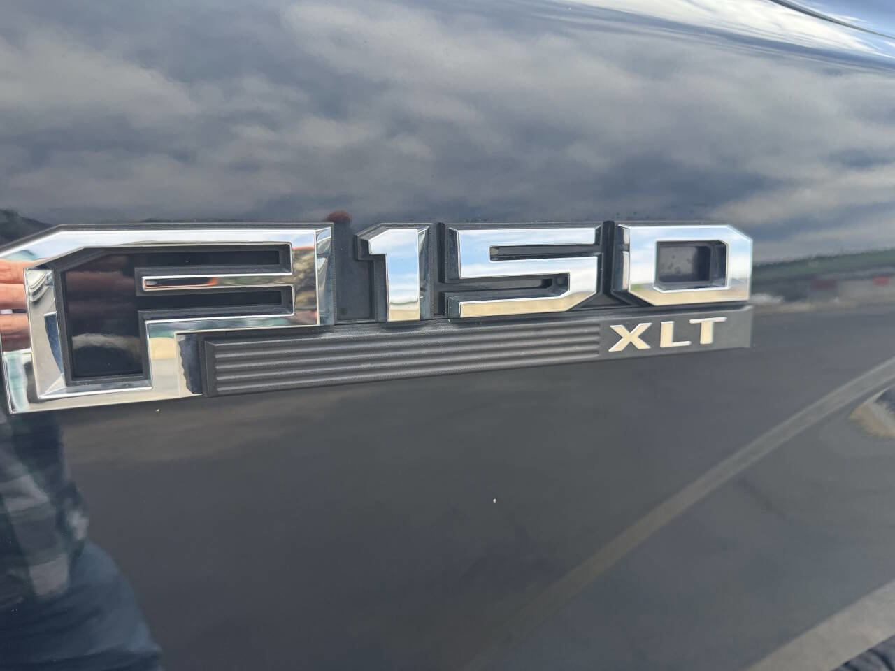 Used 2018 Ford F150 XLT w/ Max Trailer Tow Package image 14