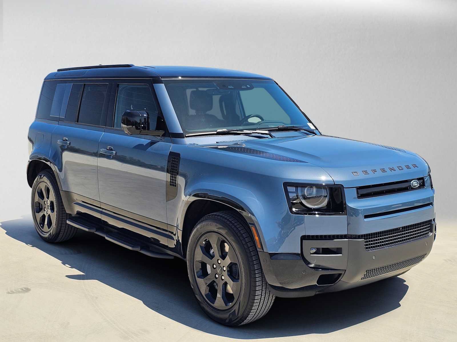 New 2026 Land Rover Defender 110 X-Dynamic SE AWD/4WD image 7