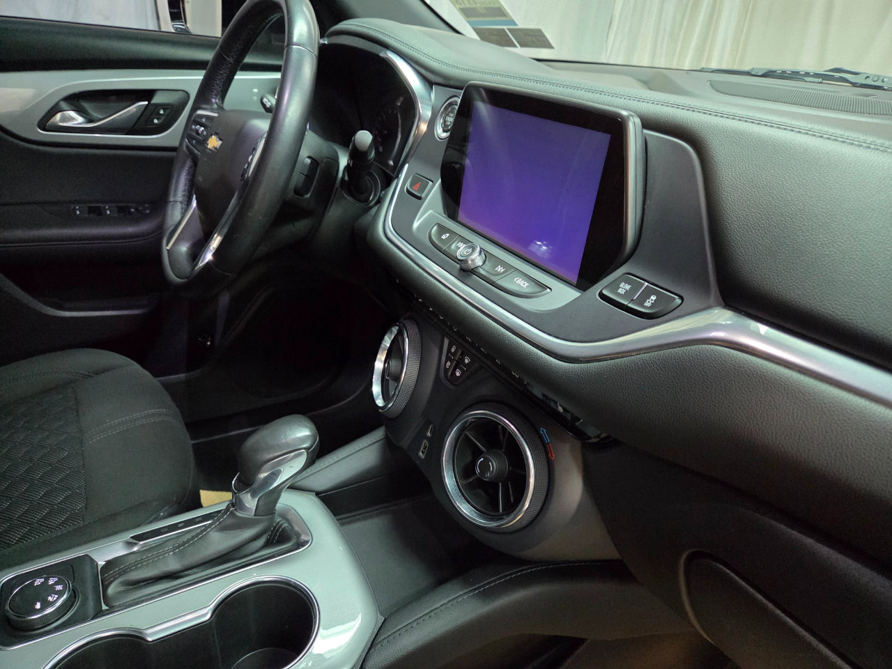 Used 2019 Chevrolet Blazer LT image 24