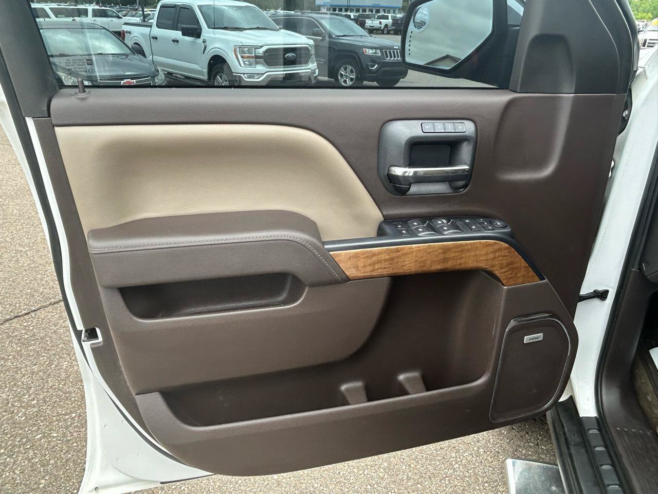 Used 2015 Chevrolet Silverado 1500 LTZ w/ LTZ Plus Package AWD/4WD image 14