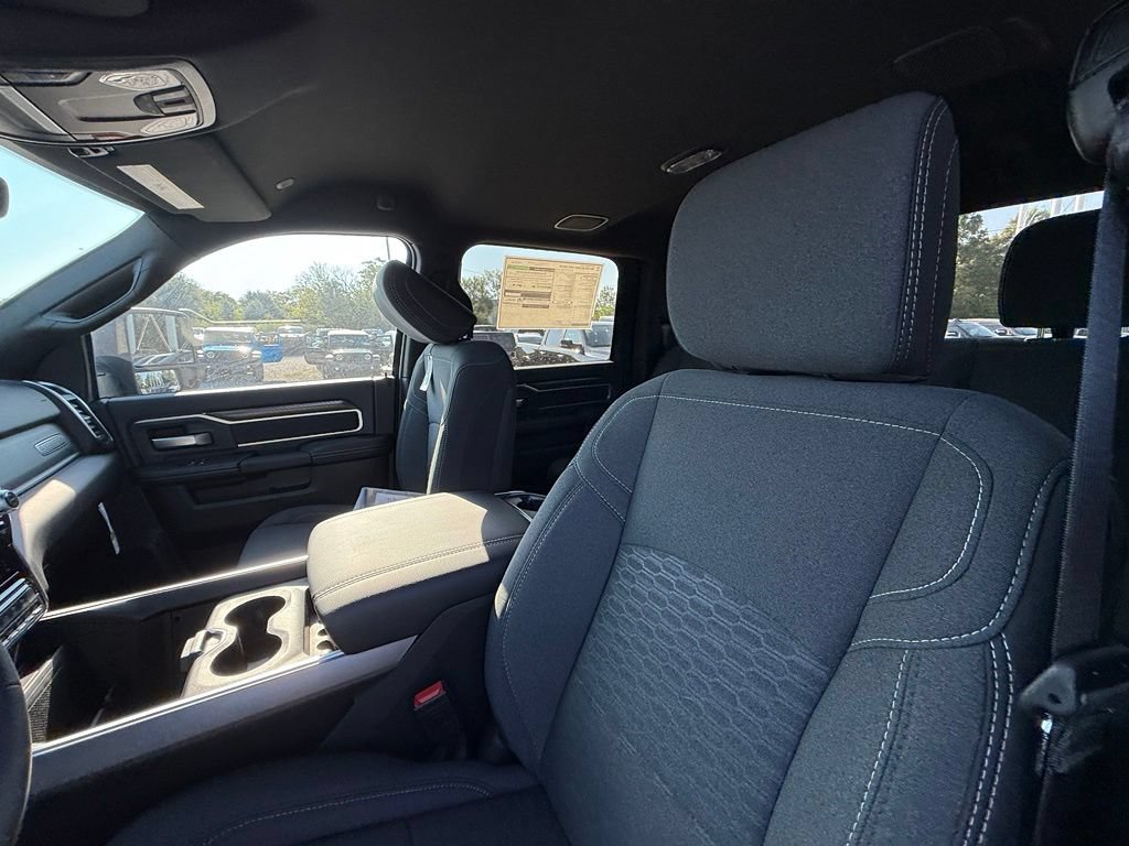 New 2027 RAM 2500 Big Horn AWD/4WD image 14