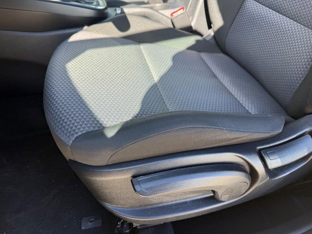 Used 2025 Kia Soul LX image 24