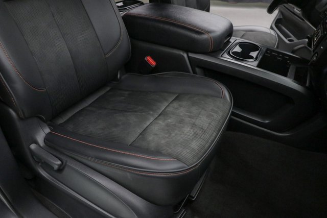 Used 2021 Nissan Titan PRO-4X w/ Pro-4x Utility Package image 18