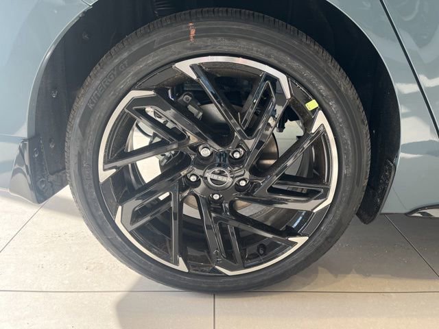 New 2026 Nissan Sentra SR w/ SR Premium Package FWD image 29