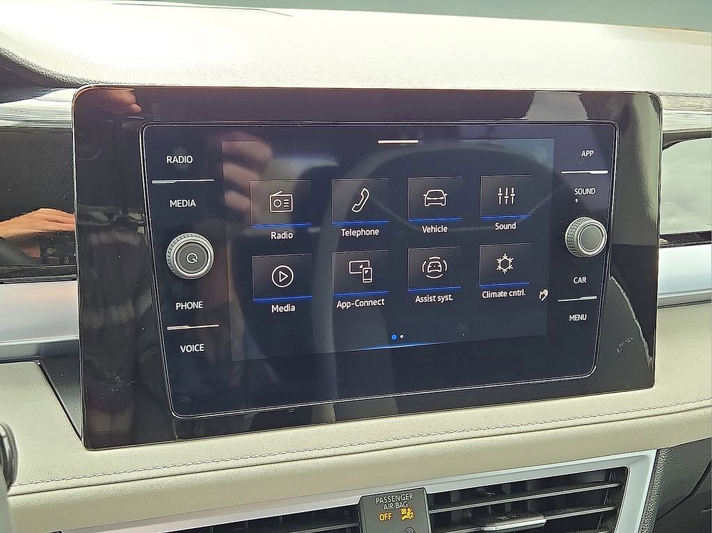 Used 2026 Volkswagen Taos SE FWD image 27