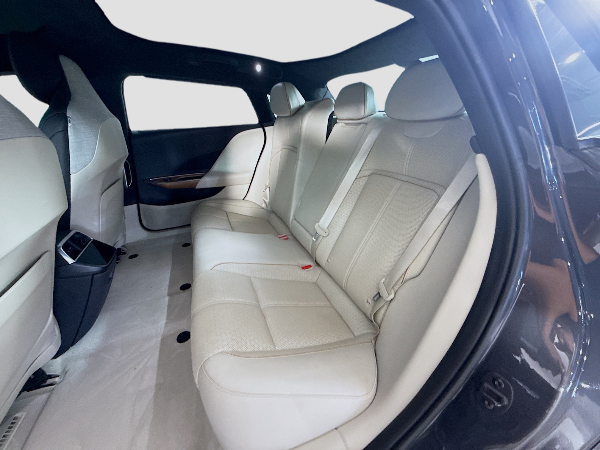 Used 2023 Lucid Air Grand Touring AWD/4WD image 24