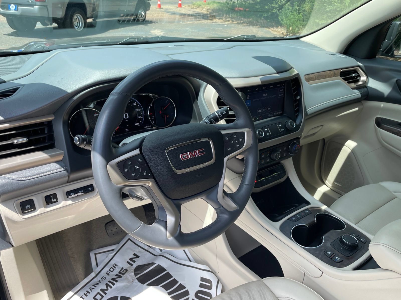 Used 2023 GMC Acadia Denali FWD image 29
