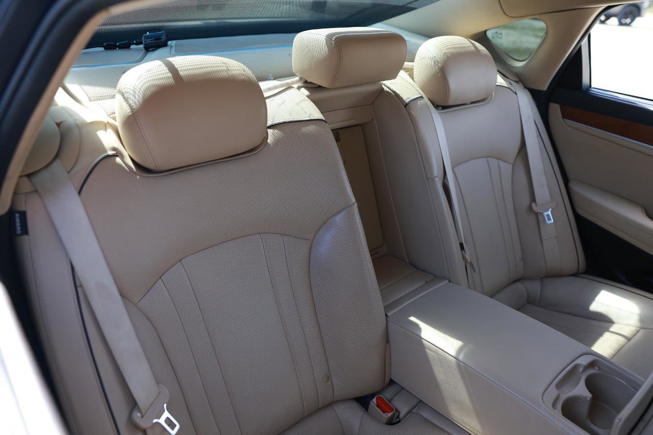 Used 2015 Hyundai Genesis 3.8 w/ Option Group 04 image 12