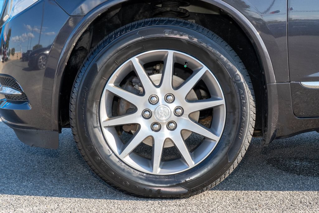 Used 2017 Buick Enclave Leather AWD/4WD image 38