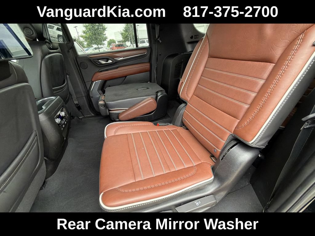 Used 2024 GMC Yukon XL Denali Ultimate AWD/4WD image 29