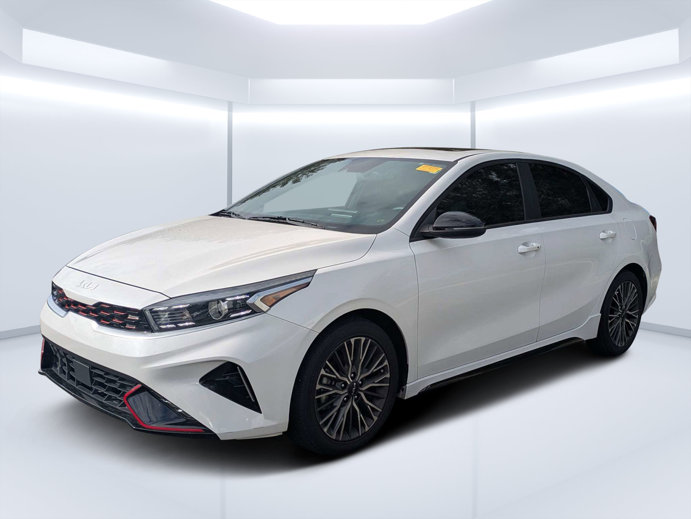 Used 2023 Kia Forte GT-Line w/ GT-Line Premium Package FWD image 7