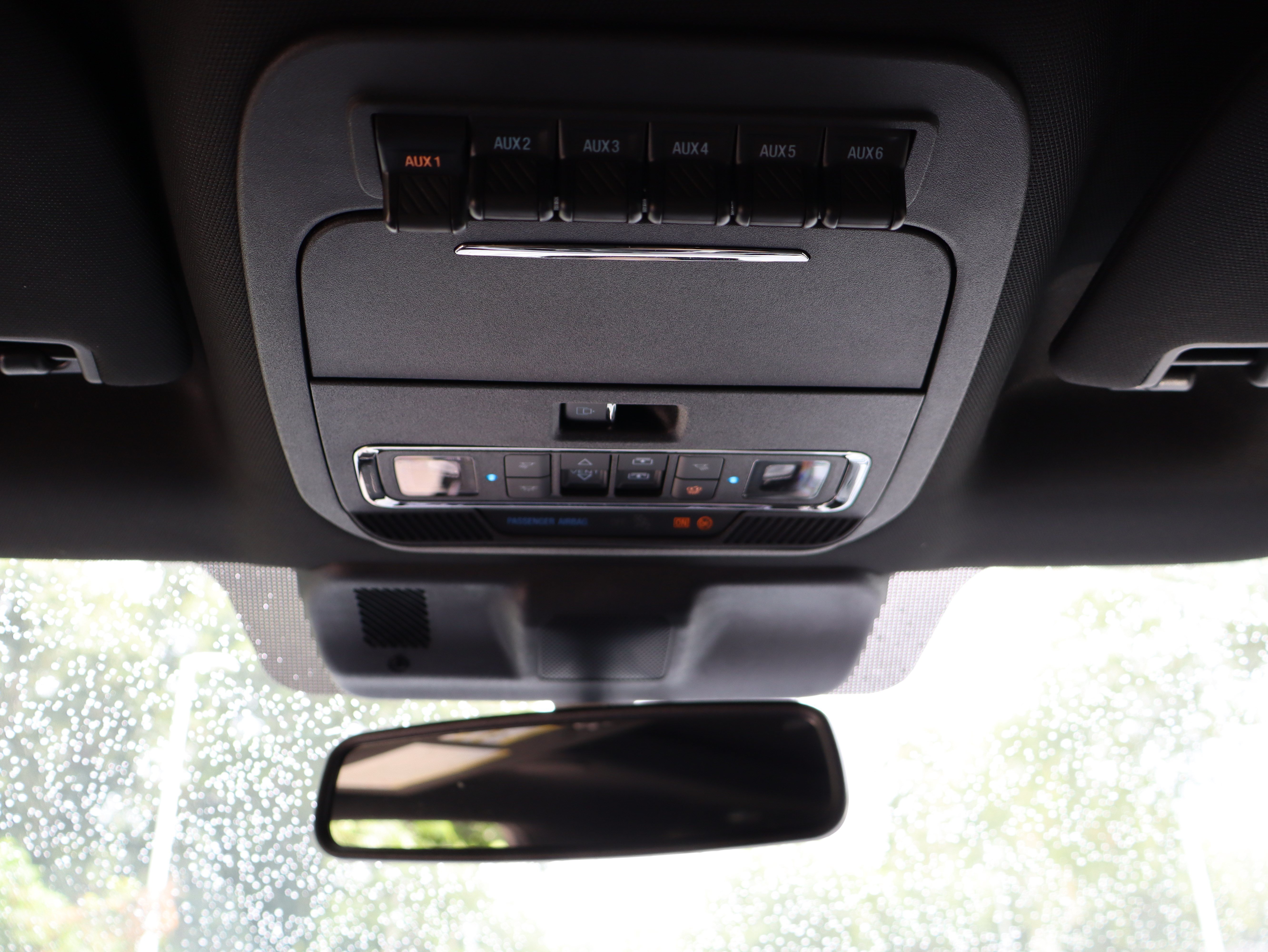 Used 2025 Ford F450 Platinum w/ FX4 Off-Road Package AWD/4WD image 45