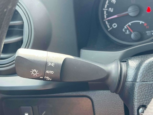 Used 2022 Toyota Tacoma SR AWD/4WD image 28