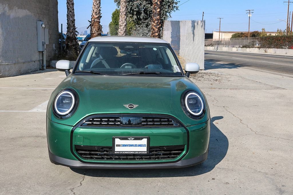 Used 2025 MINI Cooper 2-Door Hardtop image 2