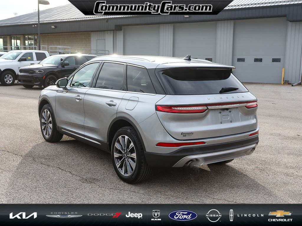 Certified 2022 Lincoln Corsair Reserve w/ Elements Package image 5