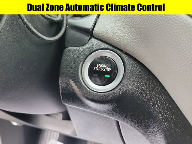Used 2019 Chevrolet Equinox LT w/ Sun & Navigation Package AWD/4WD image 17