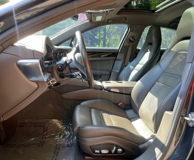 Used 2021 Porsche Panamera image 14