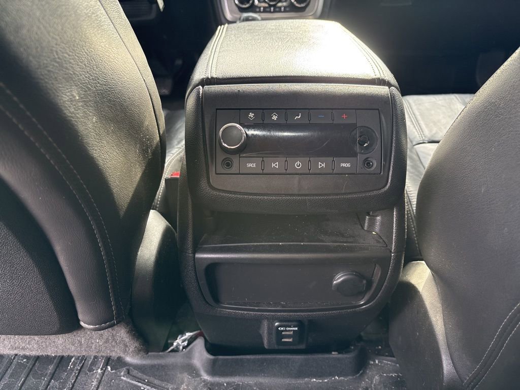 Used 2015 GMC Acadia SLT image 23