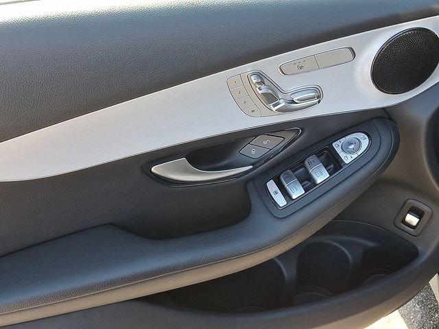 Used 2022 Mercedes-Benz GLC 300 image 12