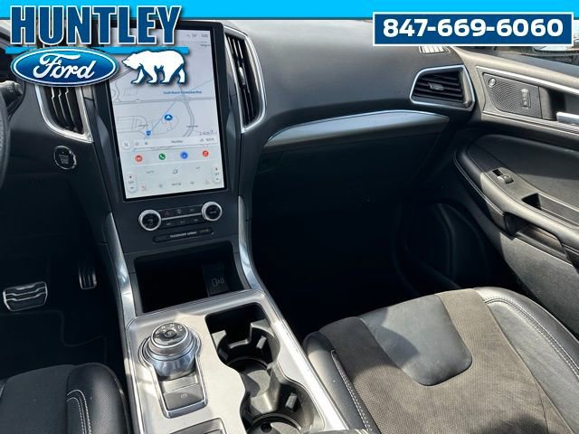 Used 2022 Ford Edge ST w/ Equipment Group 401A AWD/4WD image 16
