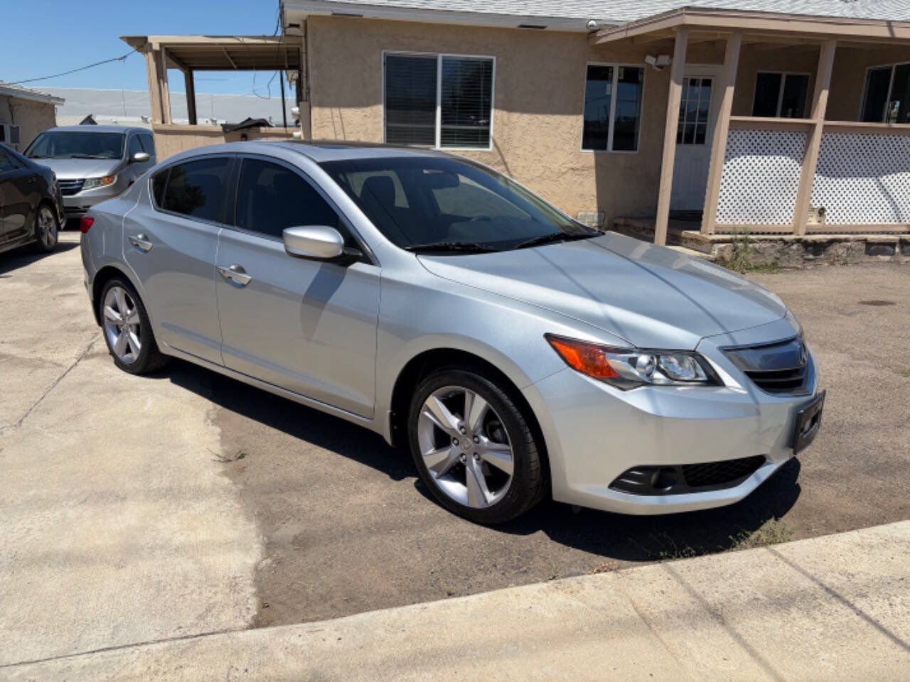 Used 2013 Acura ILX w/ Premium Package FWD image 7