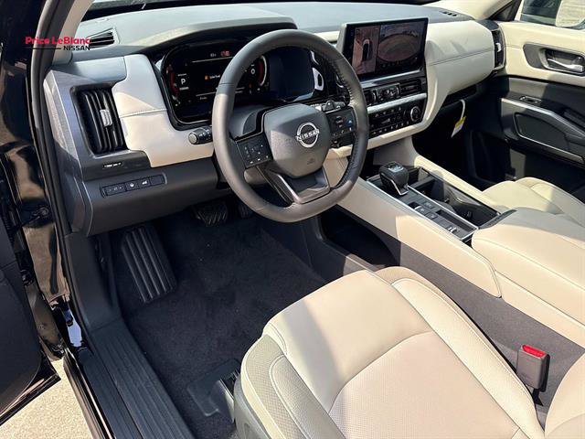 New 2026 Nissan Pathfinder SL FWD image 11