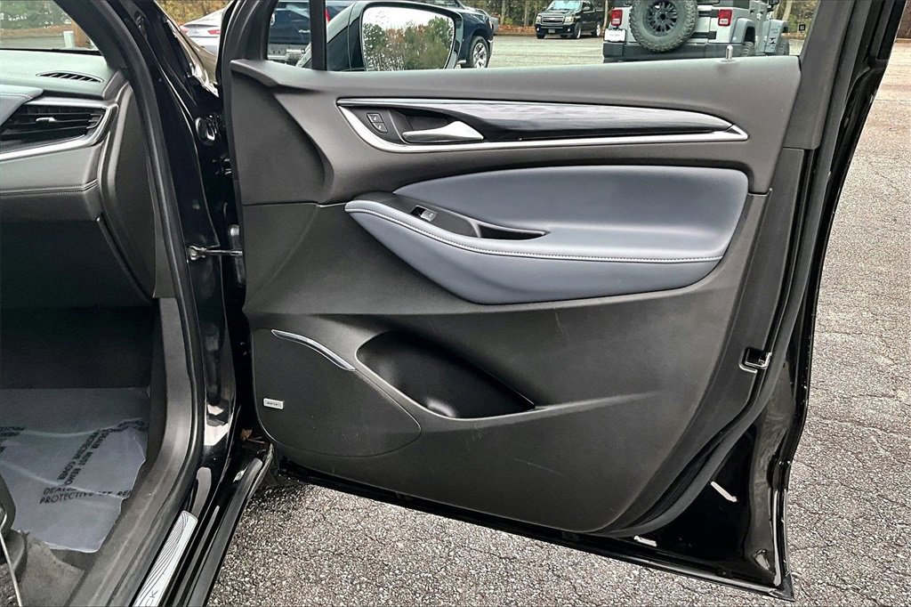 Certified 2022 Buick Enclave Essence w/ Experience Buick Package image 26