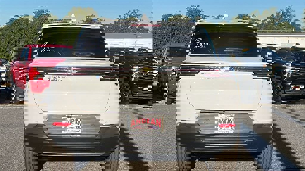 New 2026 Chevrolet Equinox EV LT image 8