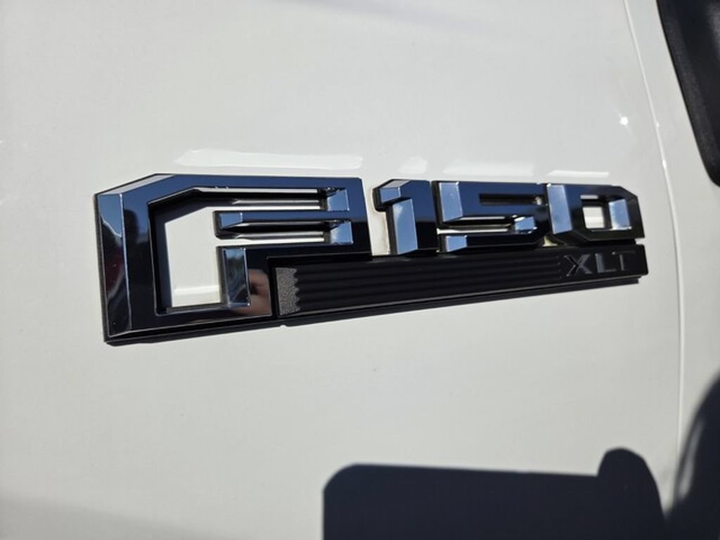 Used 2017 Ford F150 XLT RWD image 3