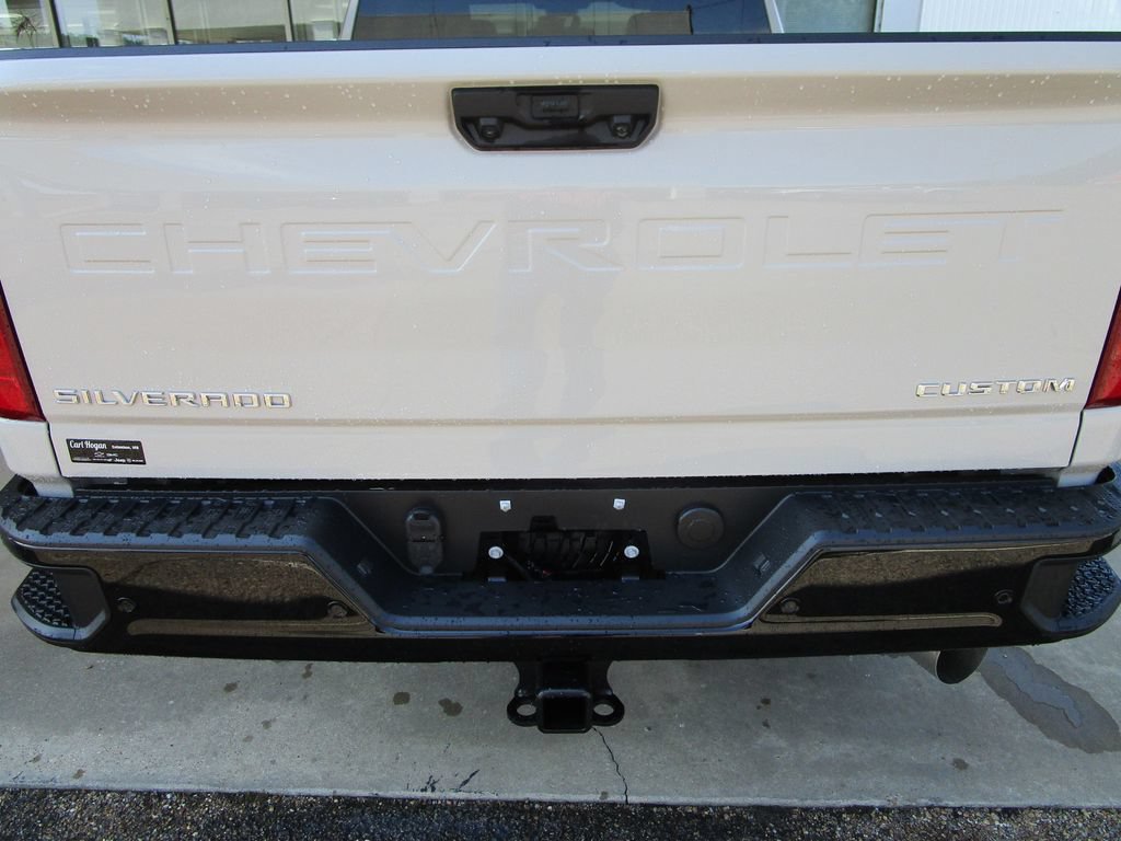 New 2026 Chevrolet Silverado 2500 Custom w/ Custom Value Package AWD/4WD image 12