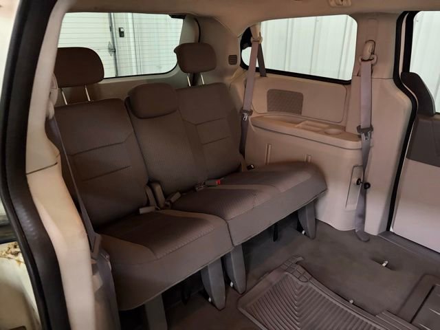 Used 2010 Dodge Grand Caravan SE w/ Climate Group image 12