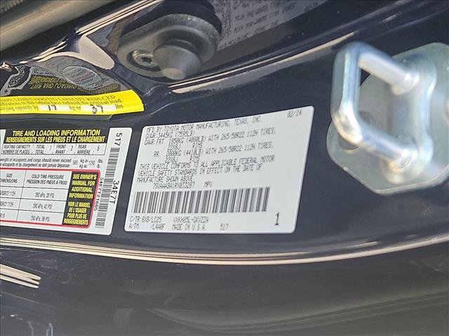 Used 2024 Toyota Sequoia Capstone AWD/4WD image 15